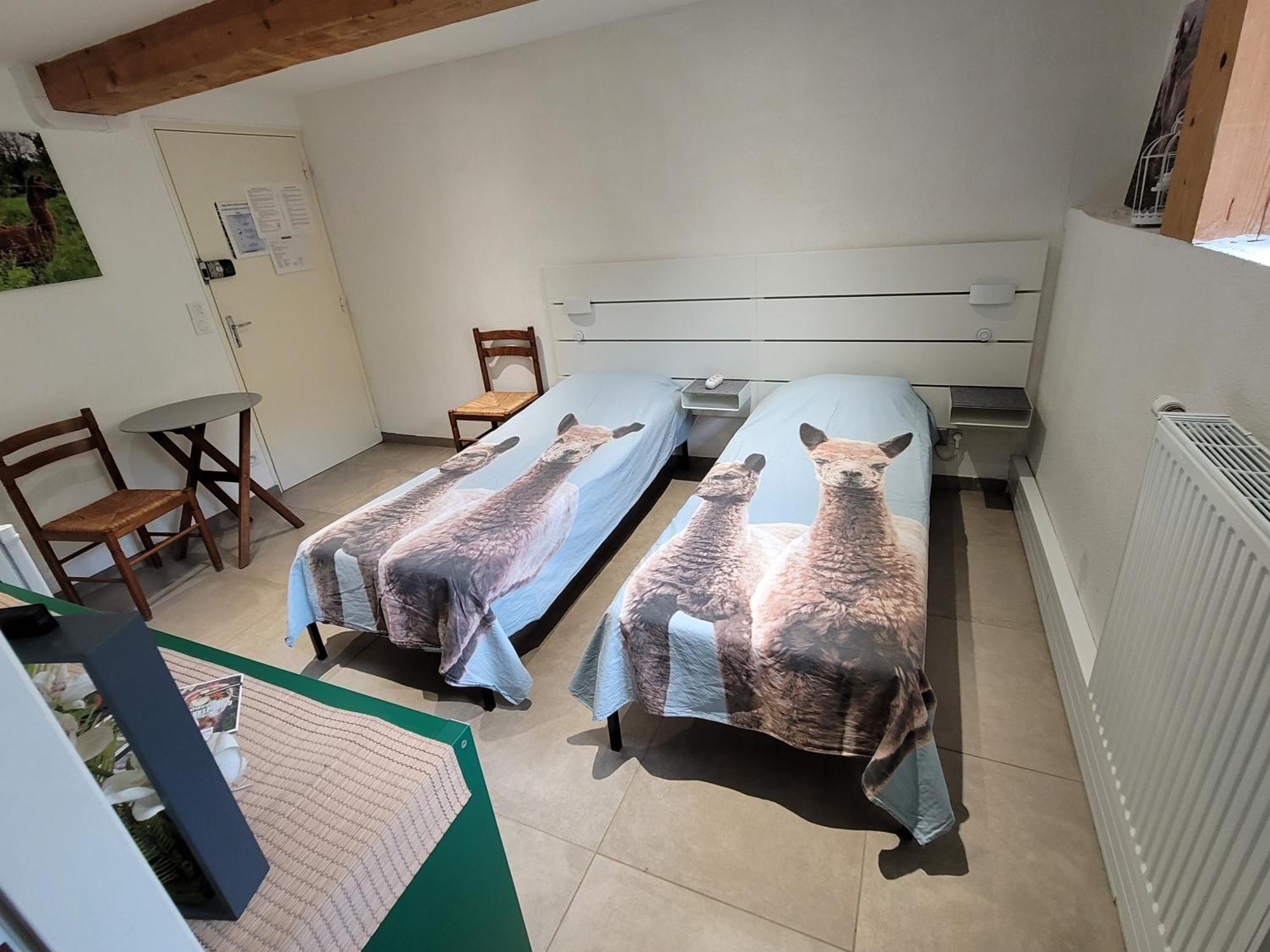 Saint-Antoine Alpagas Du Domaine Mael住宿加早餐旅馆 外观 照片